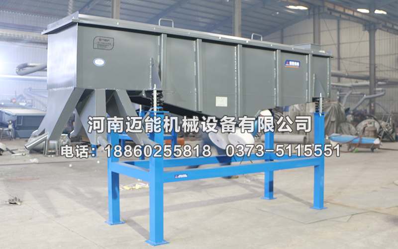 活性氧化鋁球直線振動(dòng)篩工作原理及特點(diǎn)有哪些？